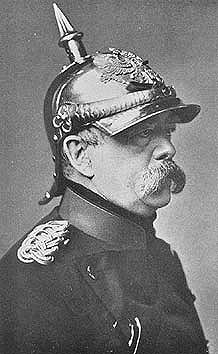 Otto von Bismarck mit Pickelhaube