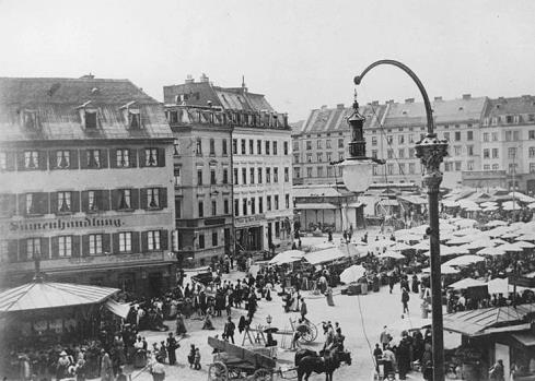 Der Viktualienmarkt in München um das Jahr 1900